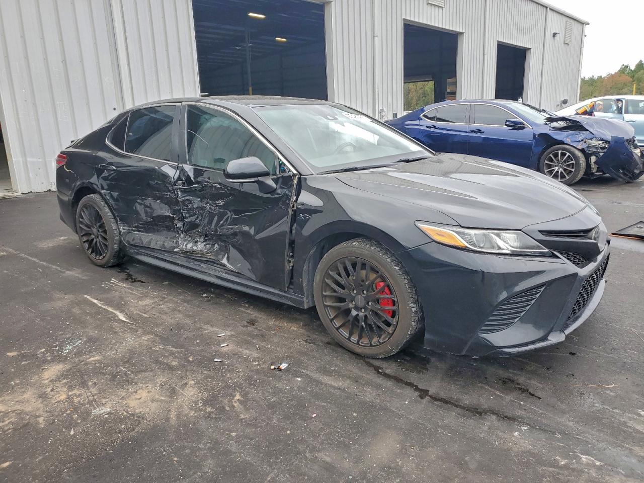 2019 TOYOTA CAMRY L photo 4