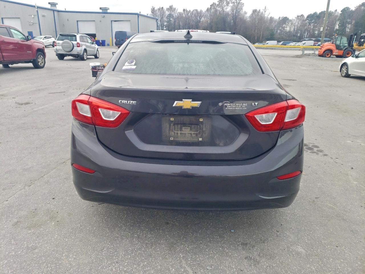 2017 CHEVROLET CRUZE LT photo 6