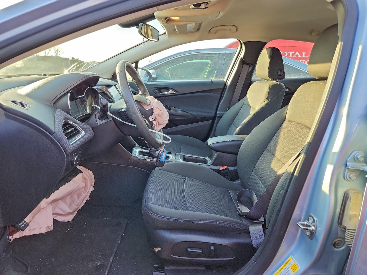 2017 CHEVROLET CRUZE LT photo 7