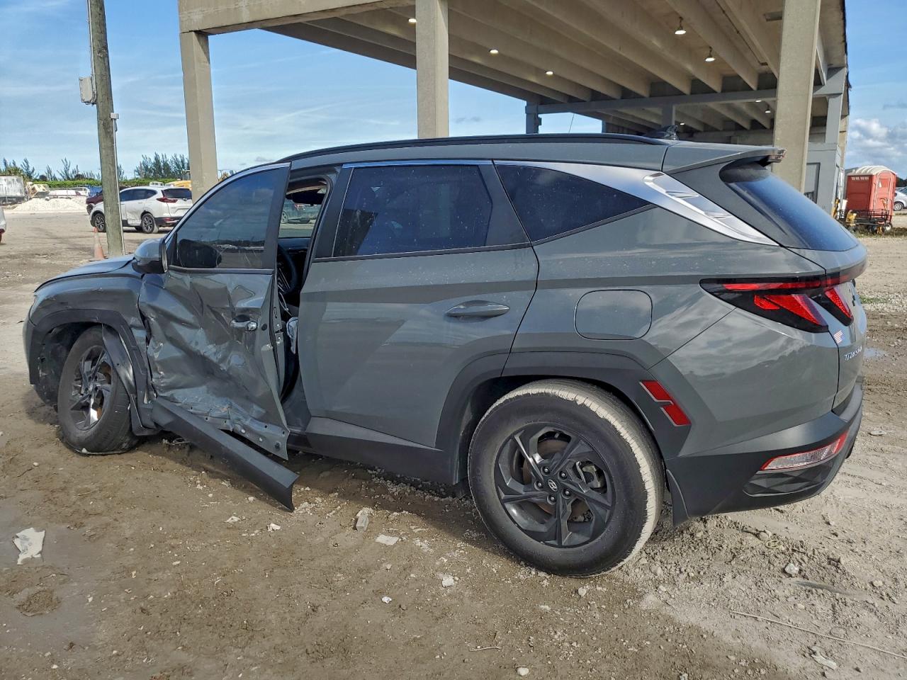 2024 HYUNDAI TUCSON SEL photo 2
