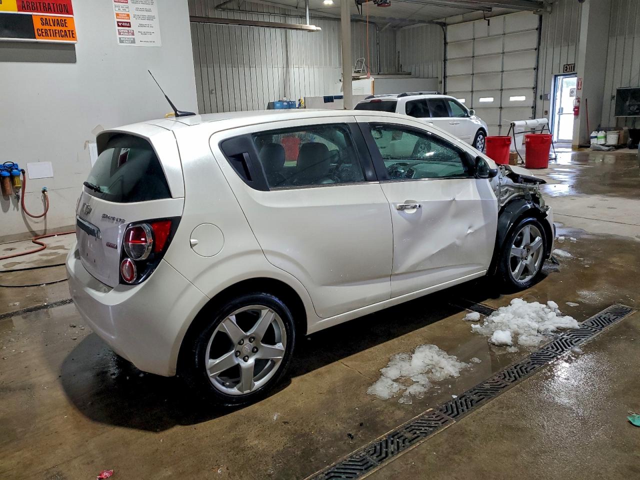 2014 CHEVROLET SONIC LTZ photo 3