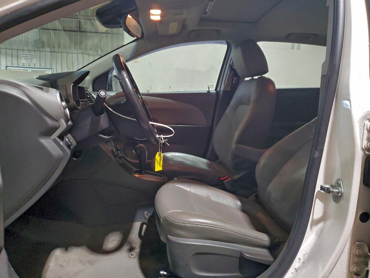 2014 CHEVROLET SONIC LTZ photo 7