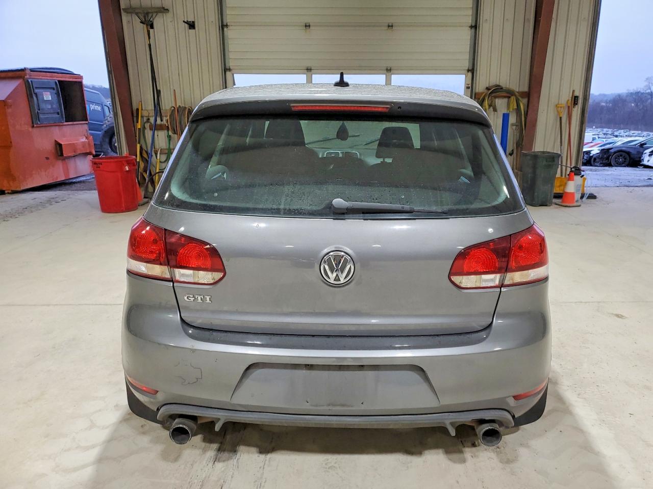 2012 VOLKSWAGEN GTI photo 6