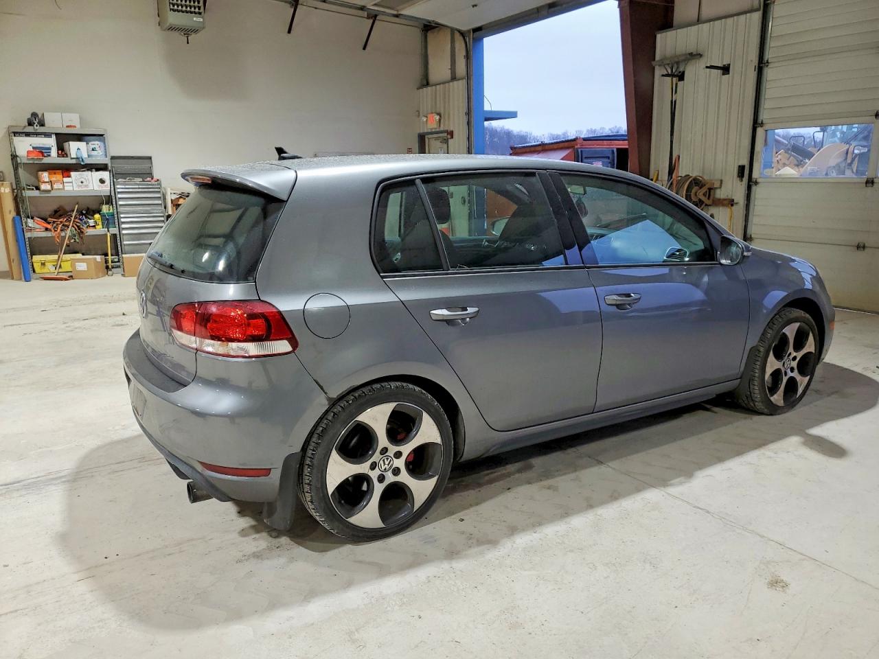 2012 VOLKSWAGEN GTI photo 3