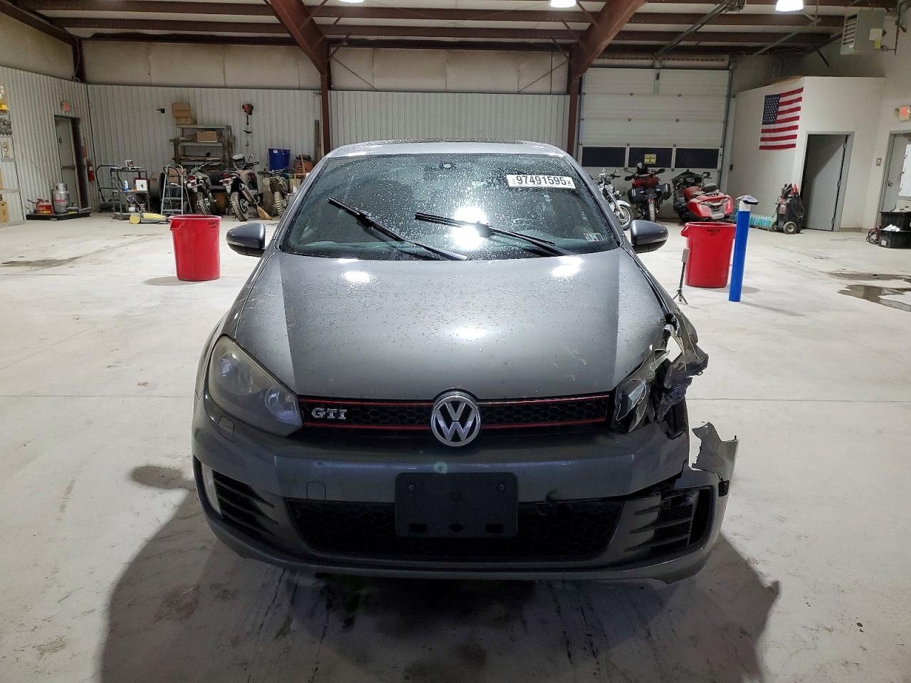 2012 VOLKSWAGEN GTI photo 5