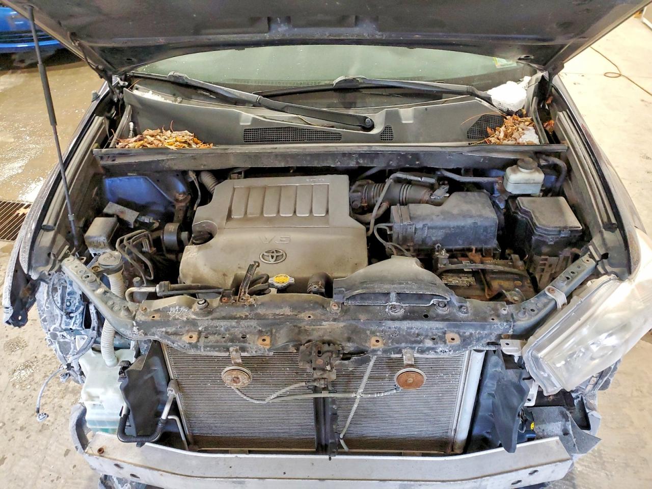 2011 TOYOTA HIGHLANDER BASE photo 12