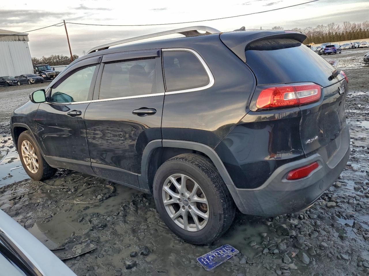 2015 JEEP CHEROKEE LATITUDE photo 2