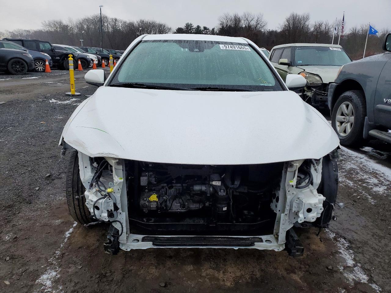 2020 TOYOTA CAMRY LE photo 5