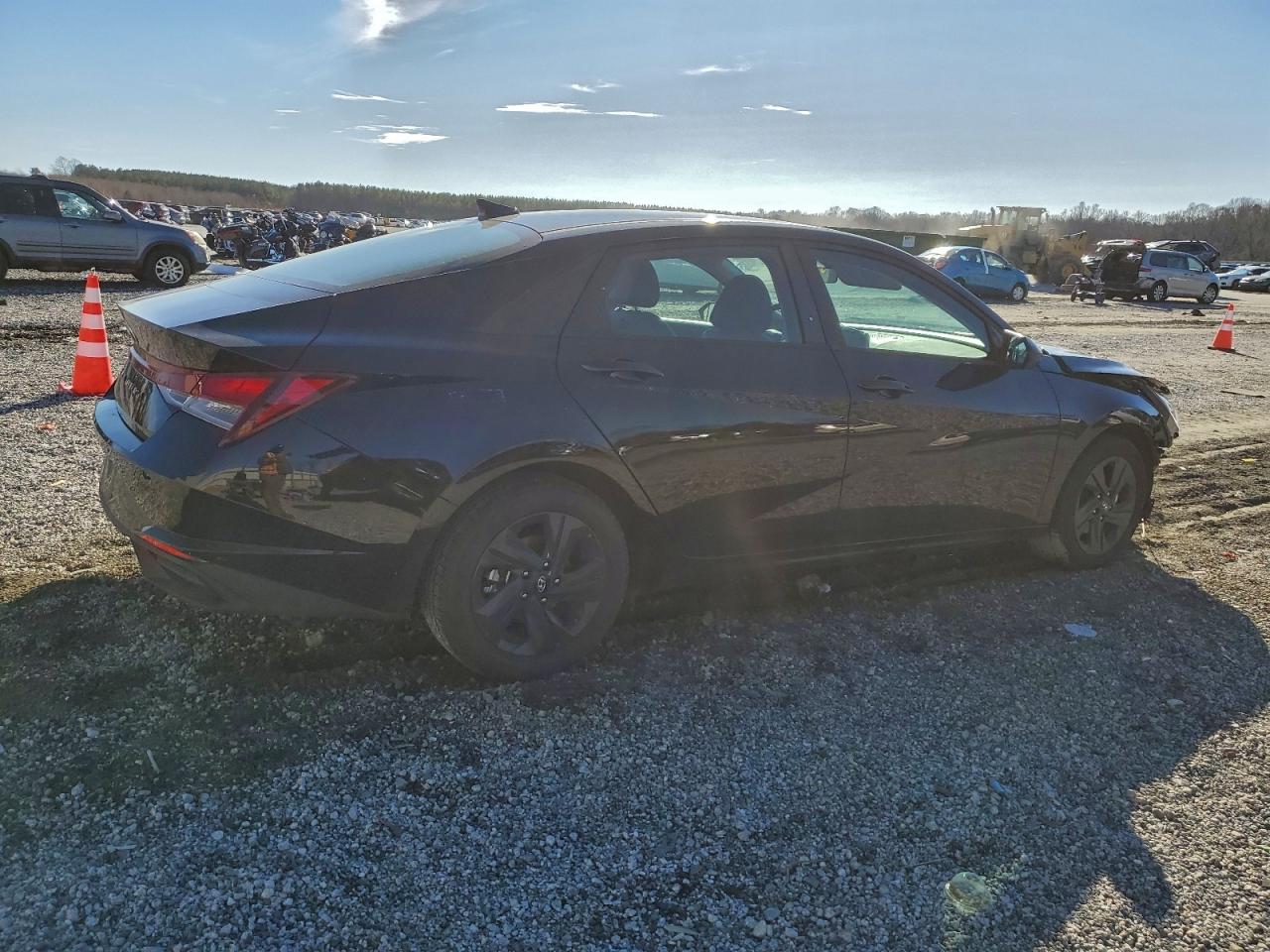 2021 HYUNDAI ELANTRA SEL photo 3