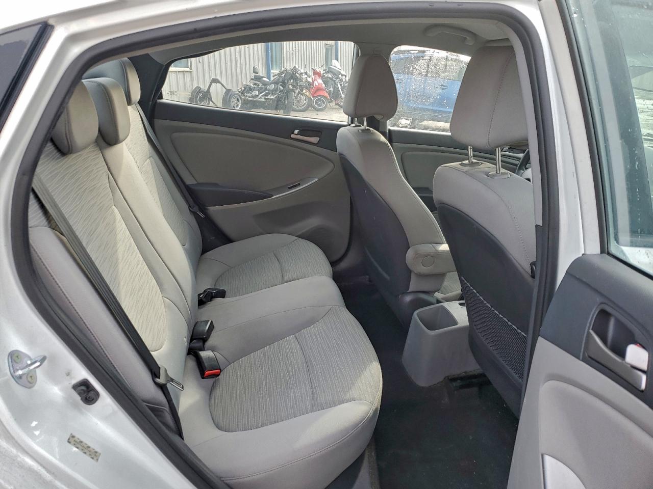 2015 HYUNDAI ACCENT GLS photo 10