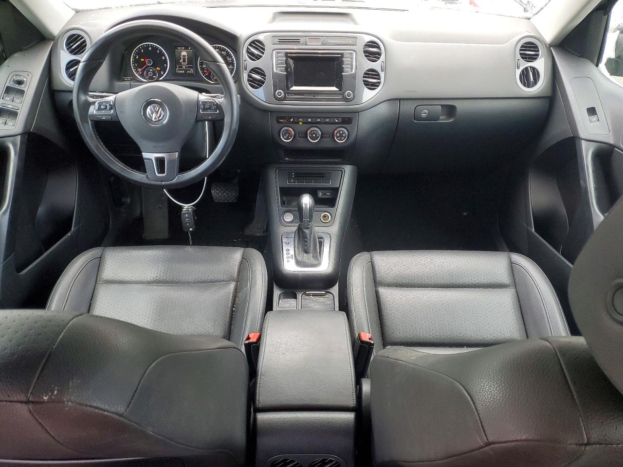 2016 VOLKSWAGEN TIGUAN S photo 8