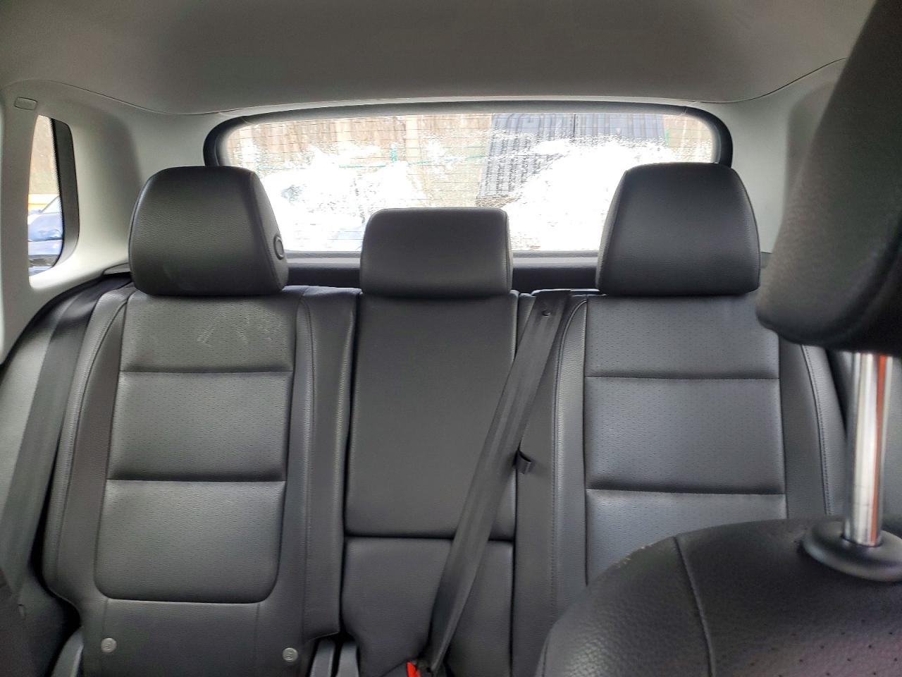 2016 VOLKSWAGEN TIGUAN S photo 10
