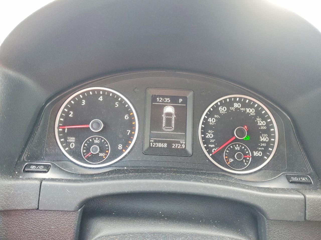 2016 VOLKSWAGEN TIGUAN S photo 9
