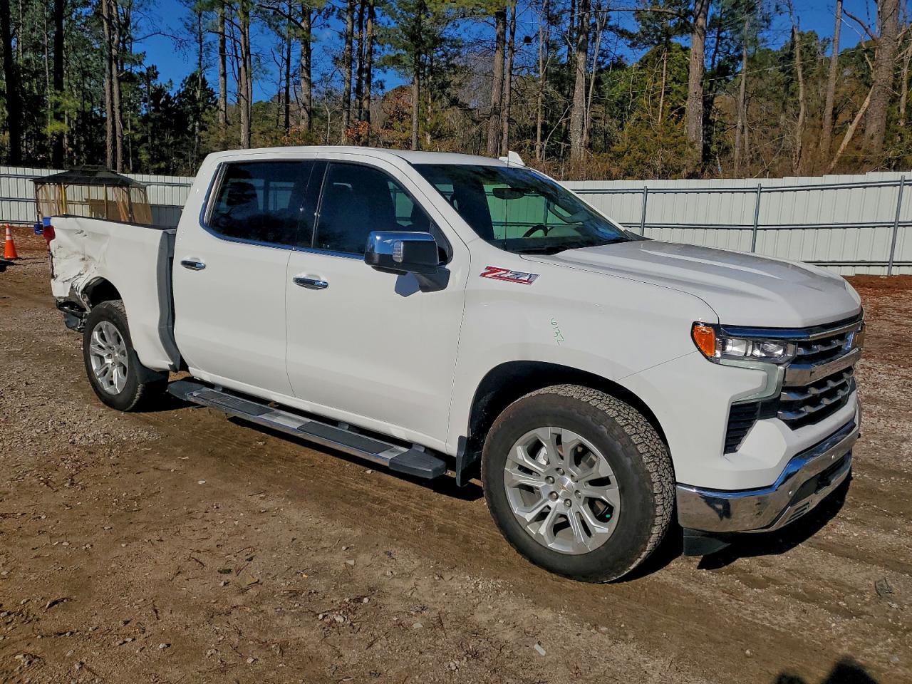 2023 CHEVROLET SILVERADO K1500 LTZ photo 4
