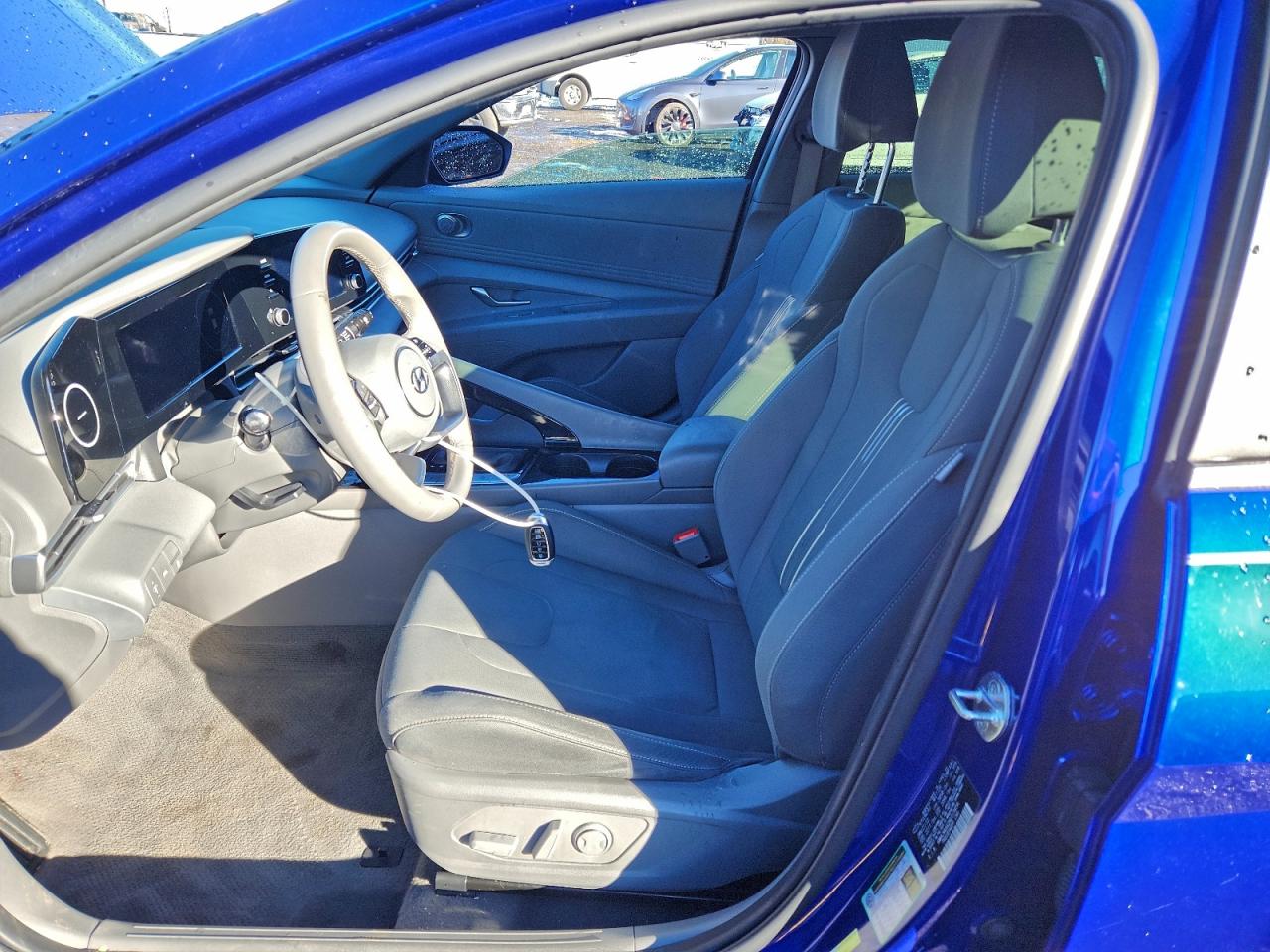 2022 HYUNDAI ELANTRA SEL photo 7