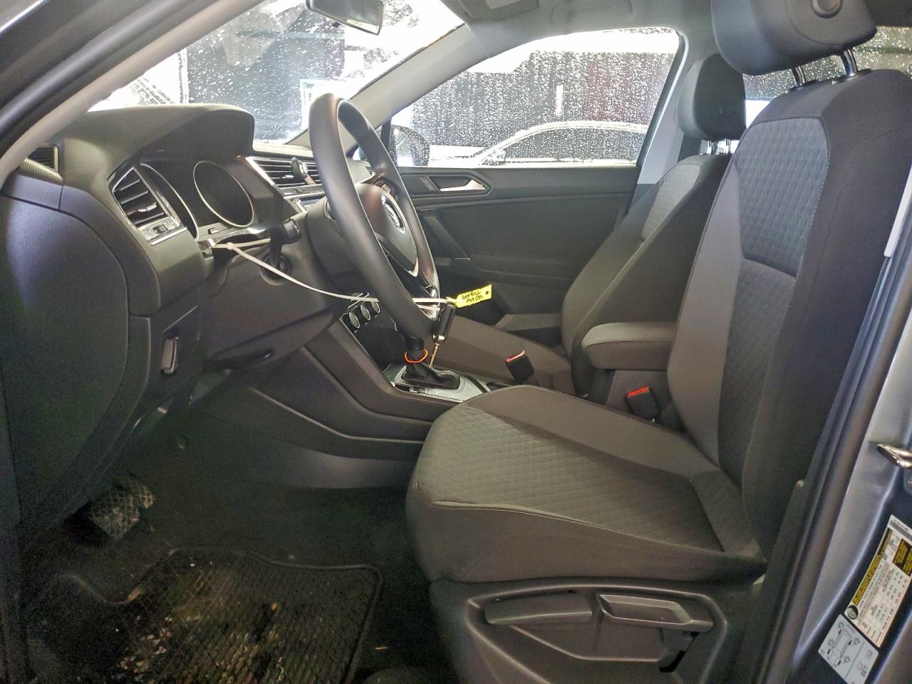 2020 VOLKSWAGEN TIGUAN S photo 7