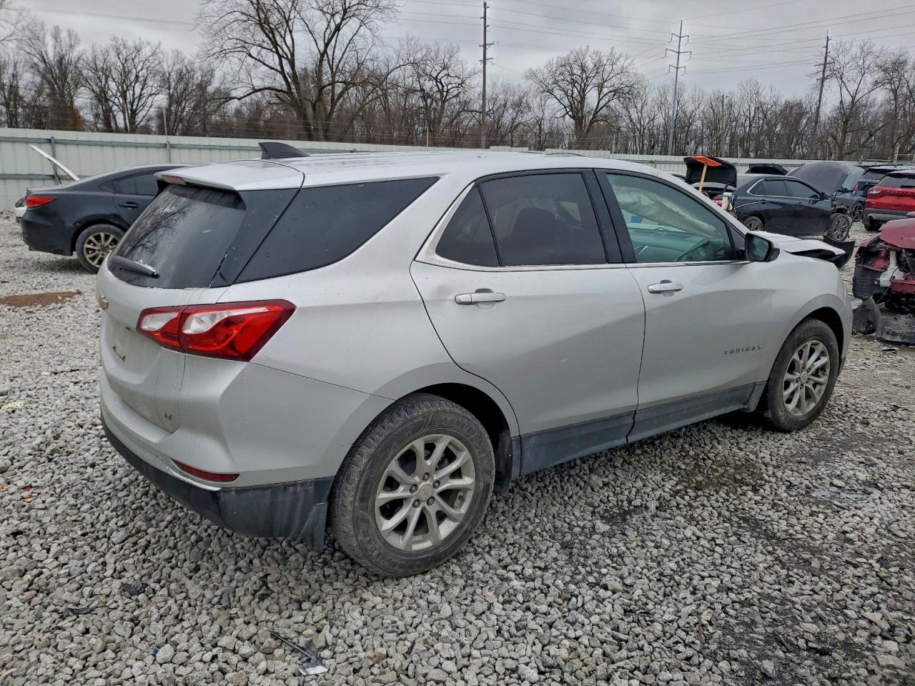 2020 CHEVROLET EQUINOX LT photo 3