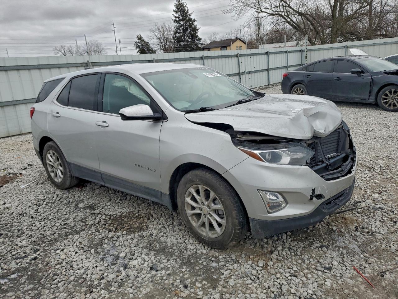 2020 CHEVROLET EQUINOX LT photo 4