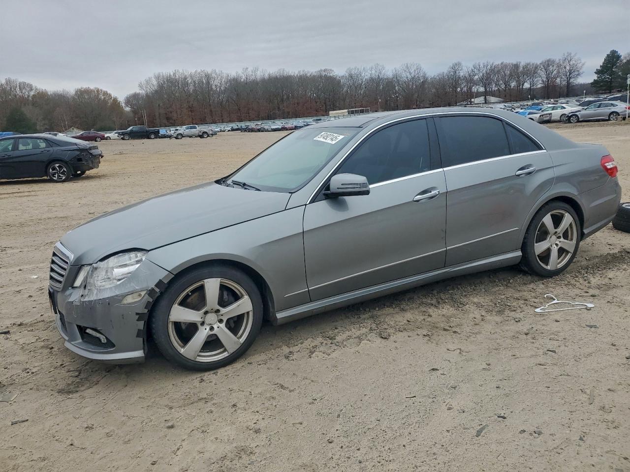 2011 MERCEDES-BENZ E