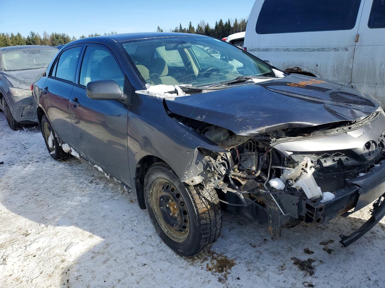 2013 TOYOTA COROLLA BASE photo 4