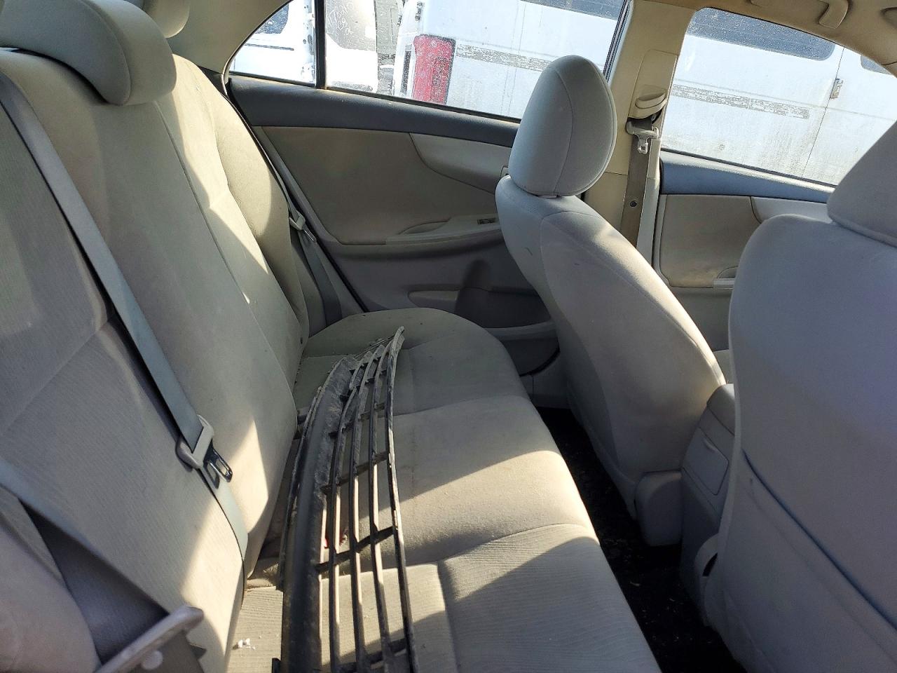 2013 TOYOTA COROLLA BASE photo 10