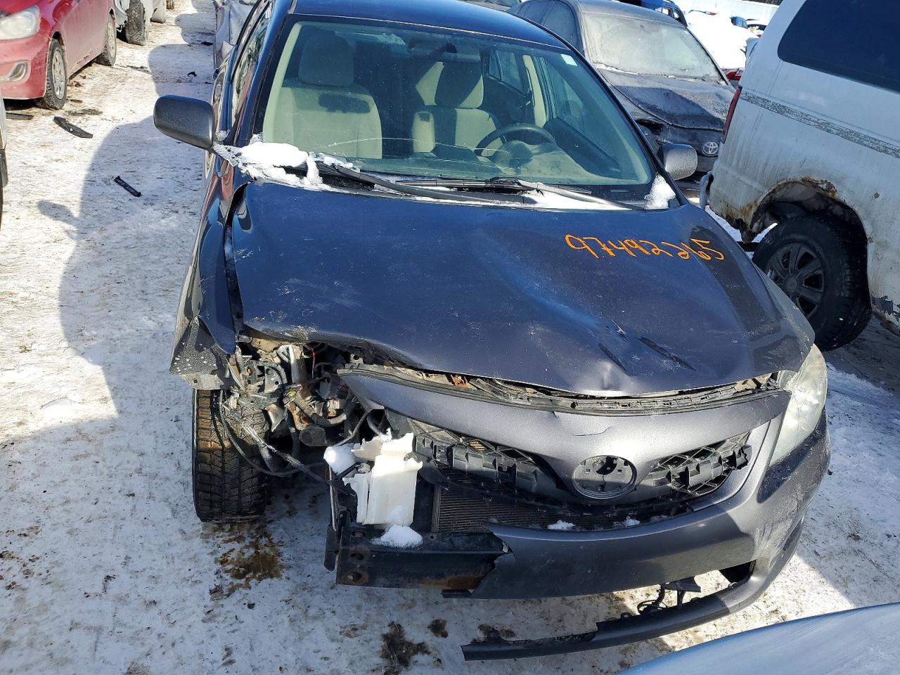 2013 TOYOTA COROLLA BASE photo 5