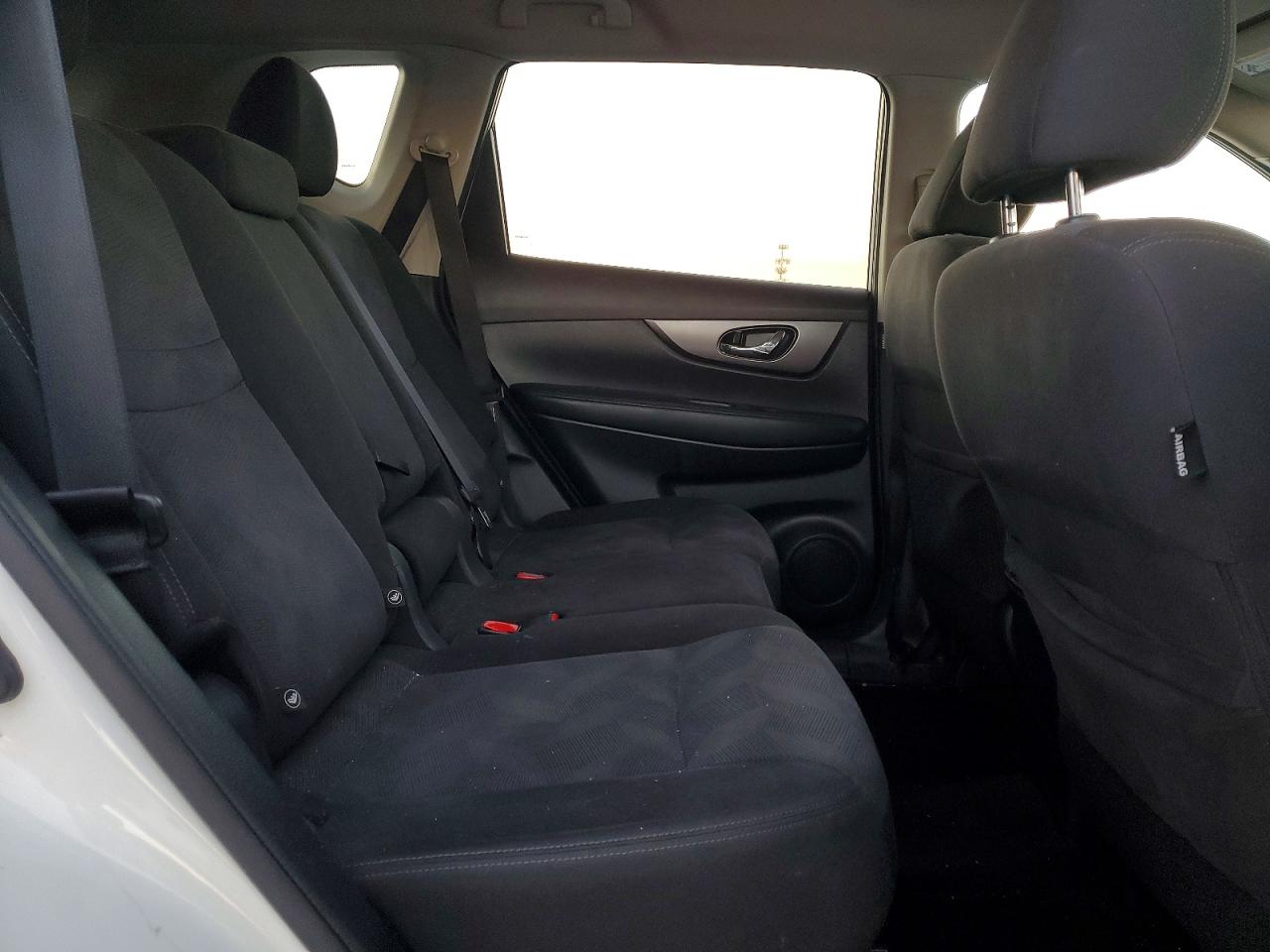 2016 NISSAN ROGUE S photo 11