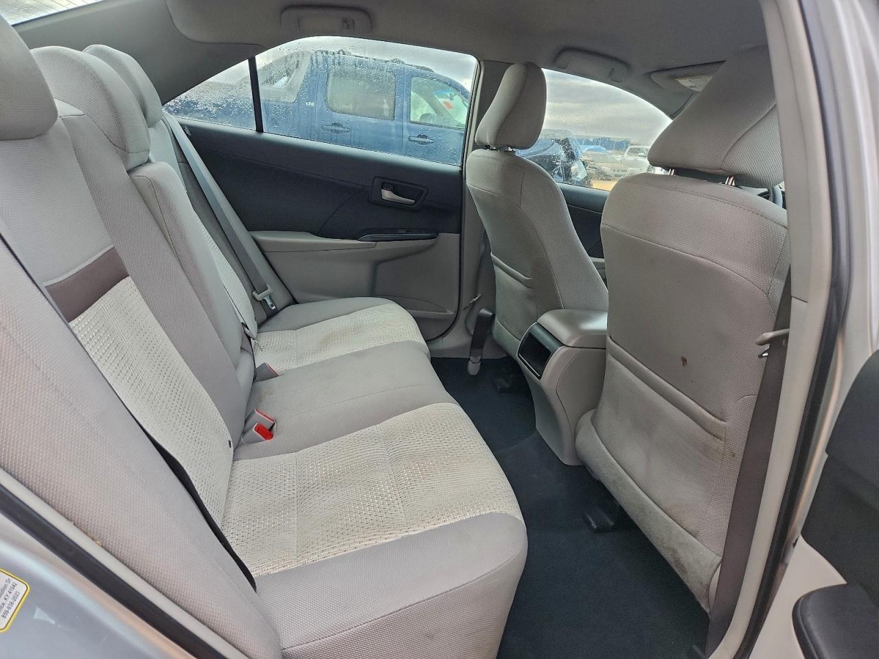 2014 TOYOTA CAMRY L photo 10