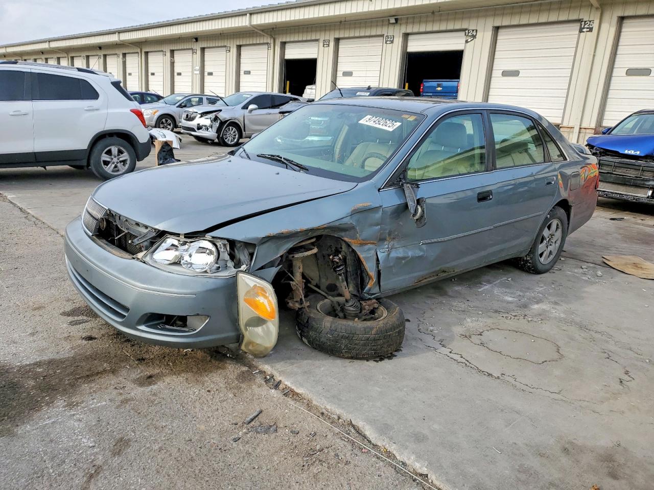 2002 TOYOTA AVALON