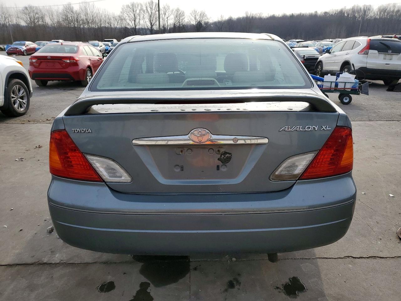 2002 TOYOTA AVALON XL photo 6