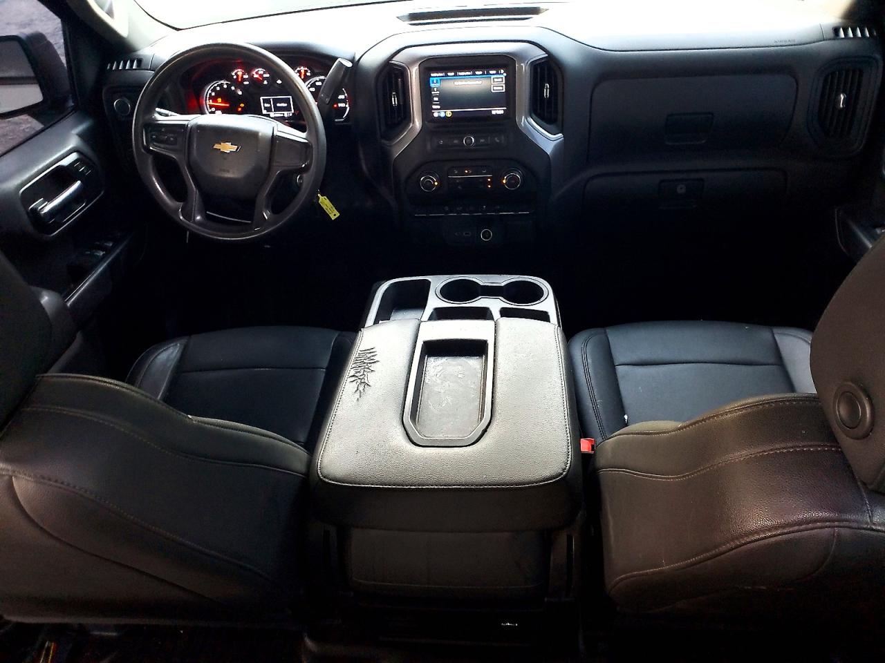 2021 CHEVROLET SILVERADO K1500 photo 8