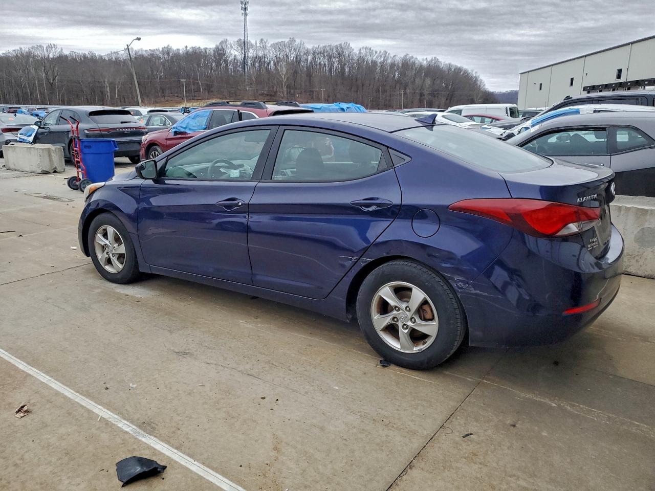 2014 HYUNDAI ELANTRA SE photo 4