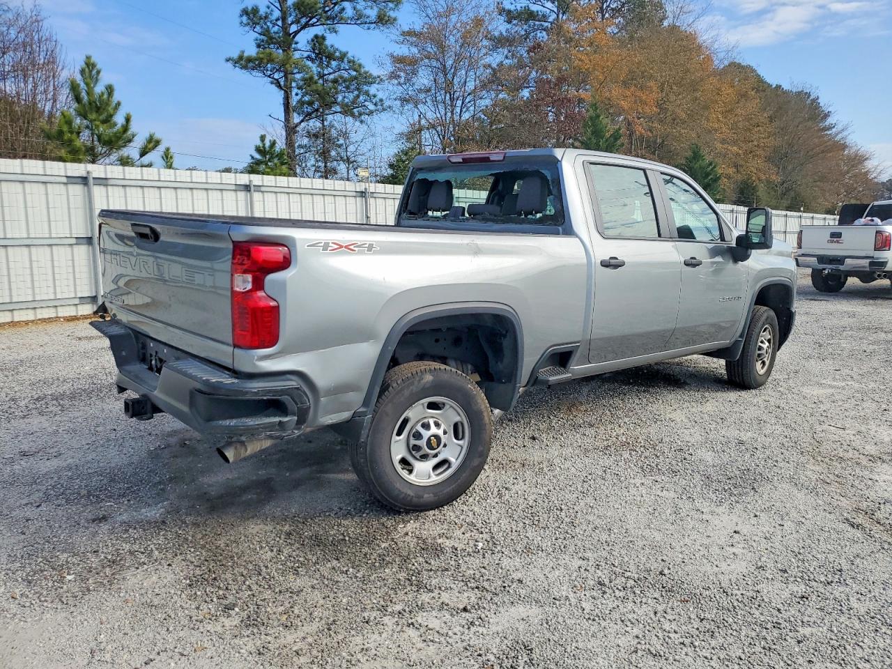 2025 CHEVROLET SILVERADO K2500 HEAVY DUTY photo 5