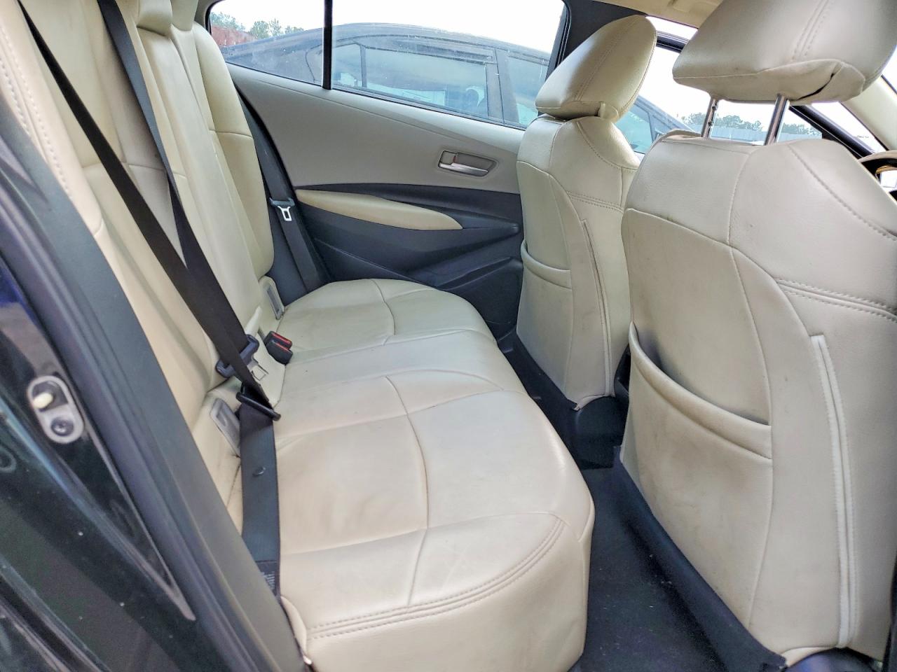 2020 TOYOTA COROLLA LE photo 10