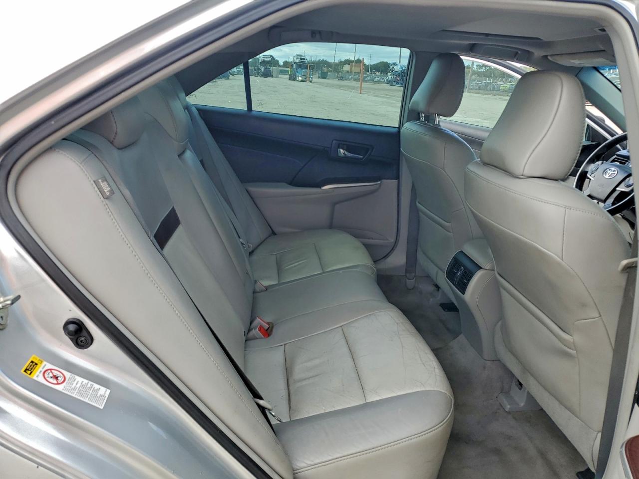 2013 TOYOTA CAMRY L photo 10