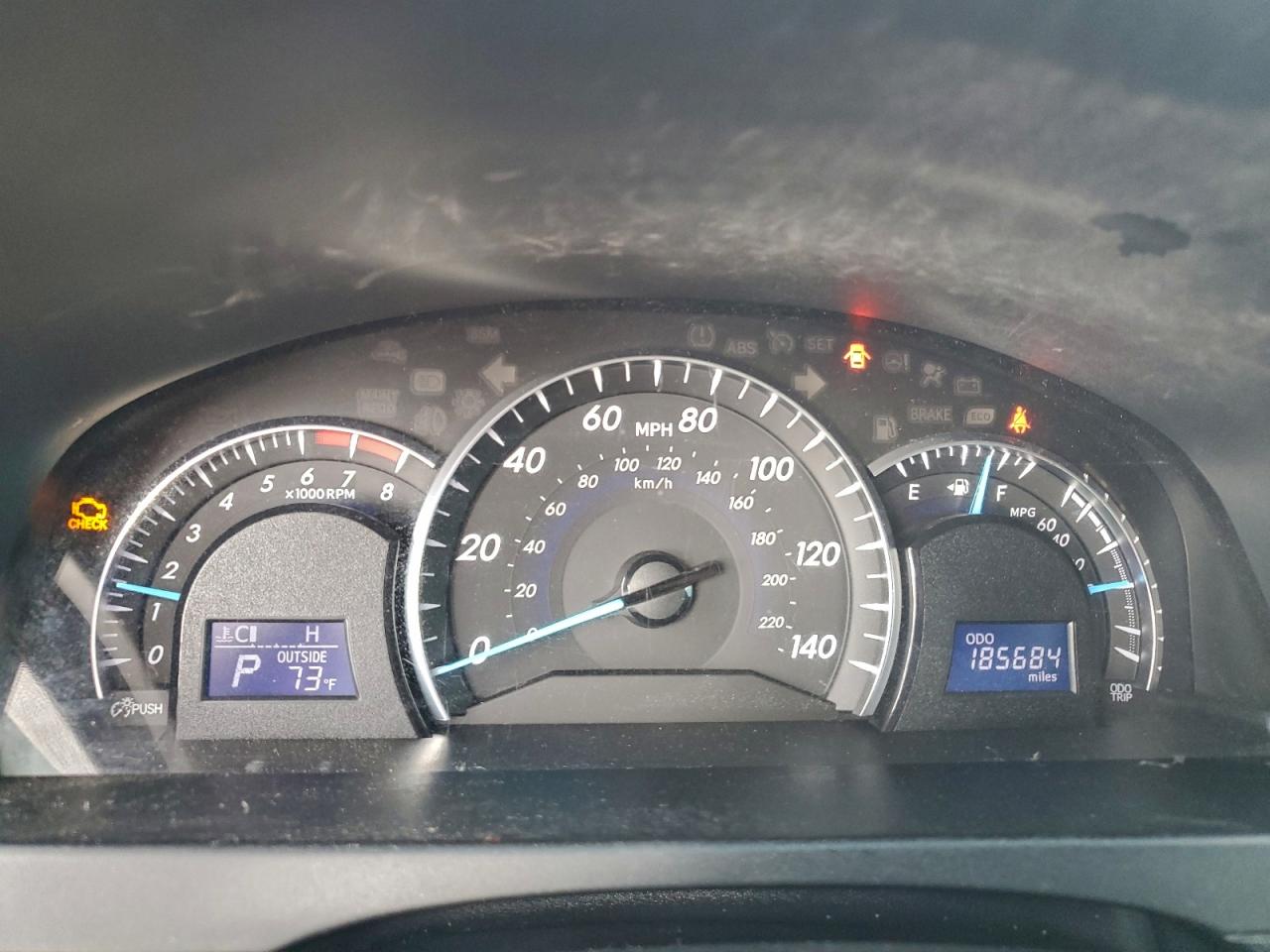 2013 TOYOTA CAMRY L photo 9