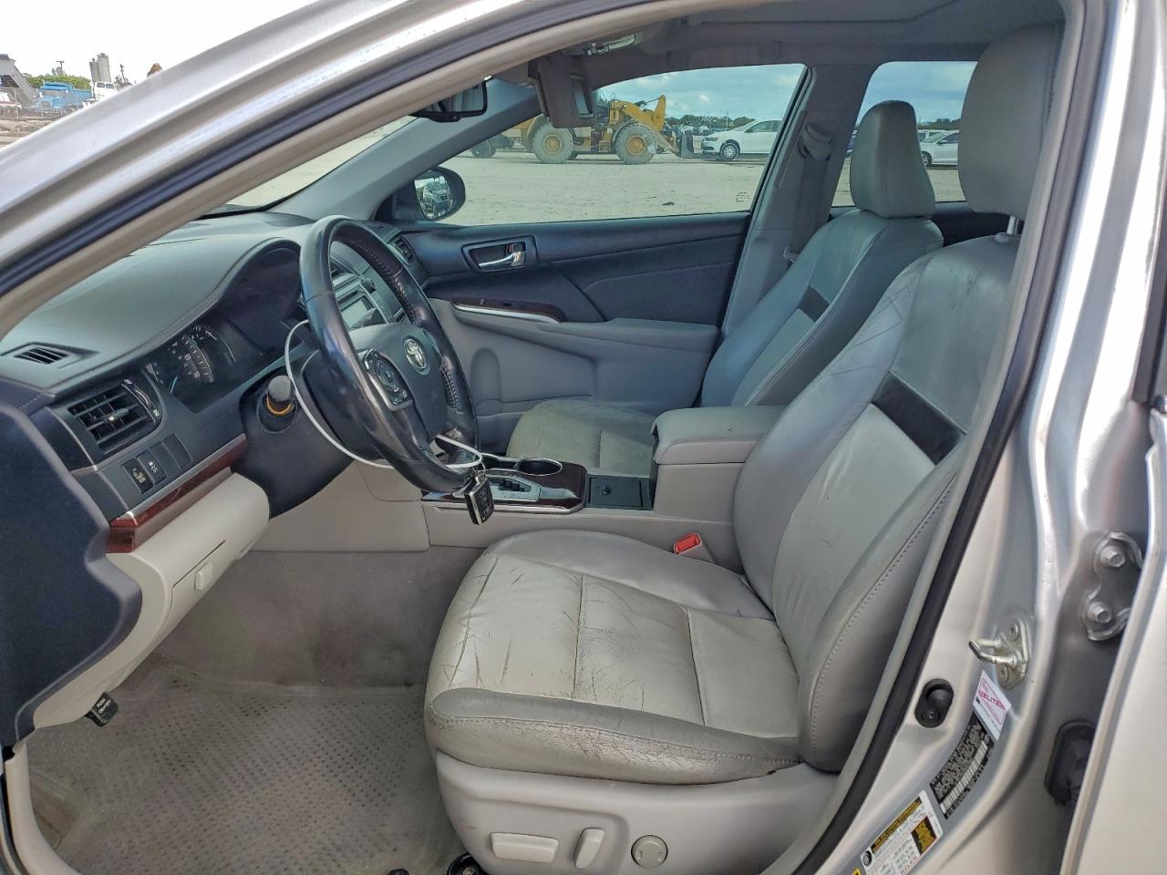 2013 TOYOTA CAMRY L photo 7