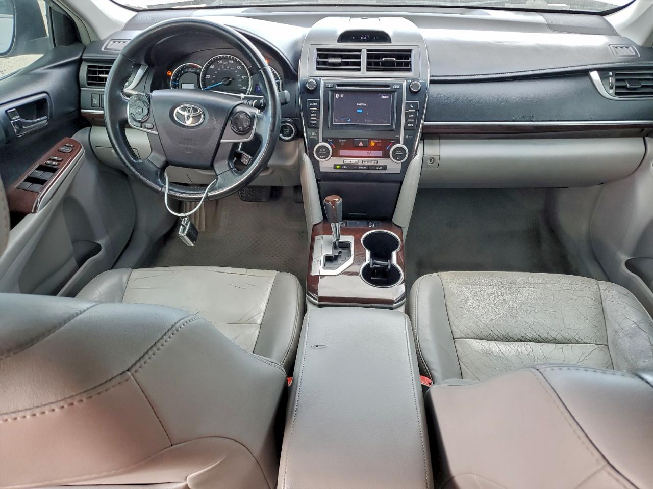 2013 TOYOTA CAMRY L photo 8