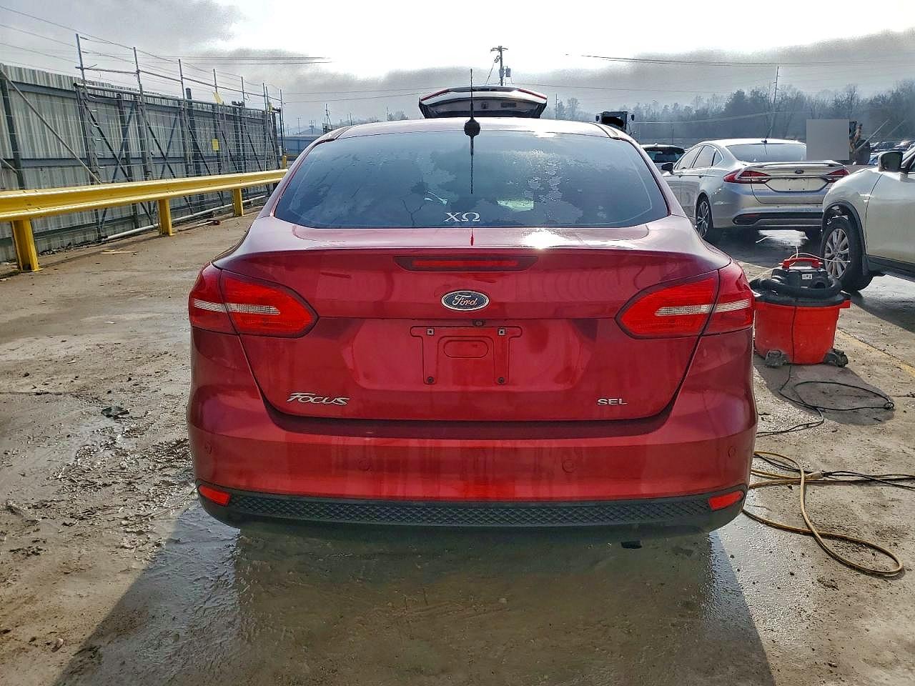 2017 FORD FOCUS SEL photo 6