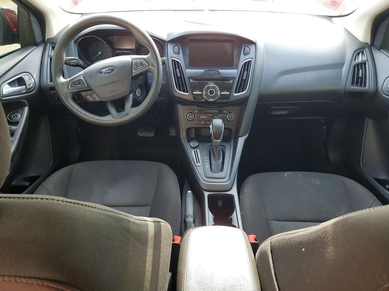 2017 FORD FOCUS SEL photo 8
