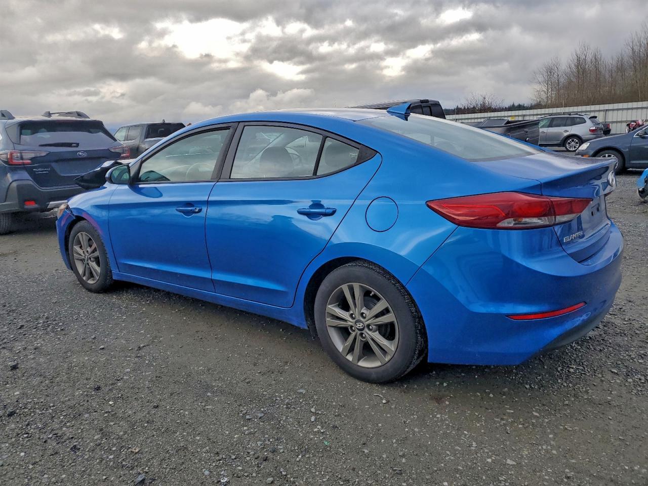 2017 HYUNDAI ELANTRA SE photo 2