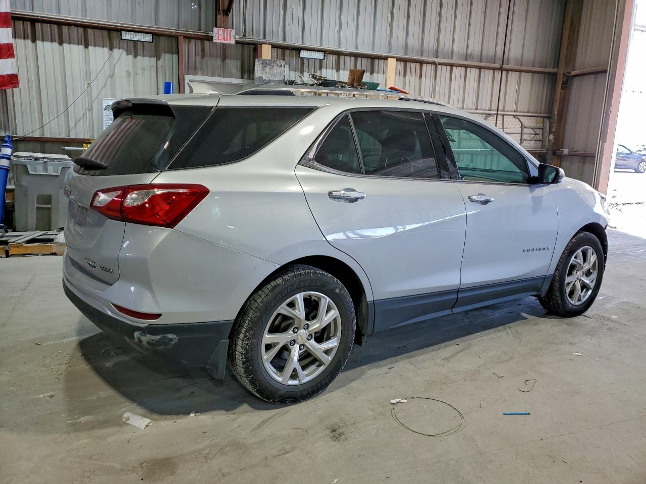 2018 CHEVROLET EQUINOX PREMIER photo 3