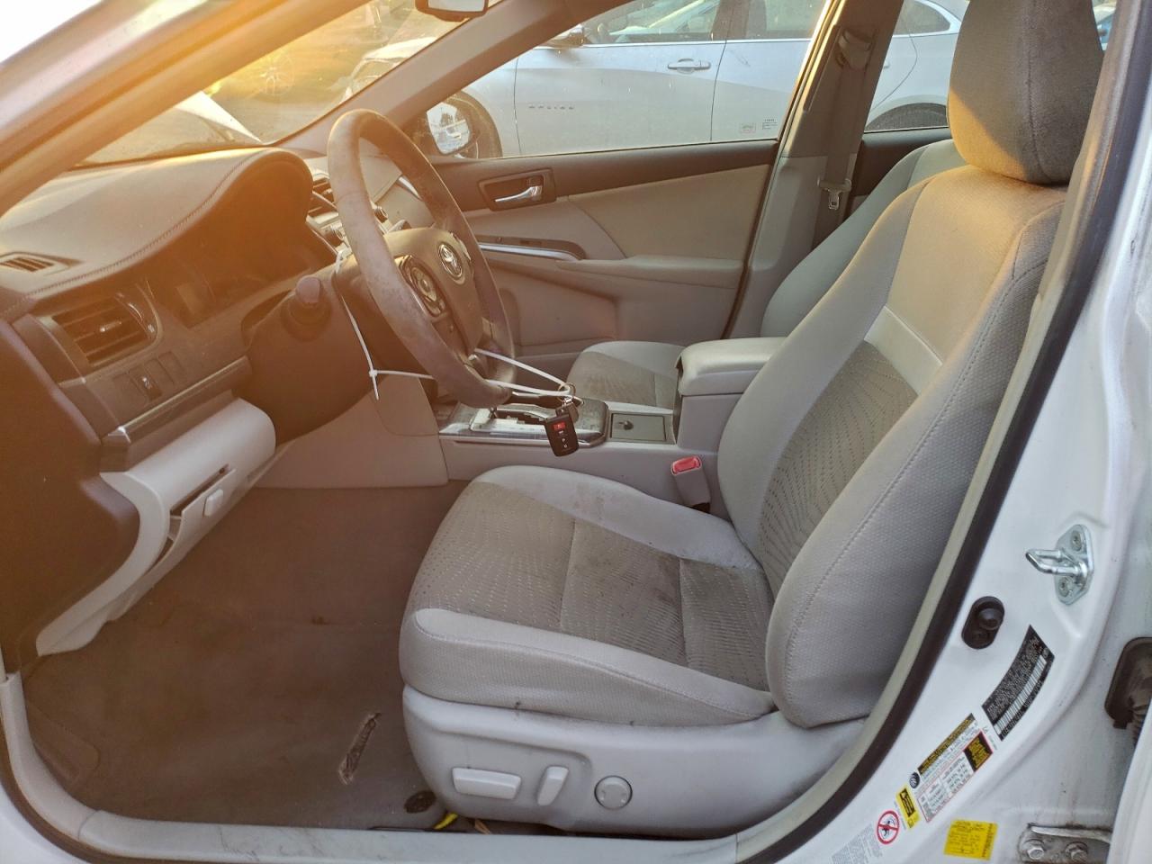 2012 TOYOTA CAMRY HYBRID photo 7