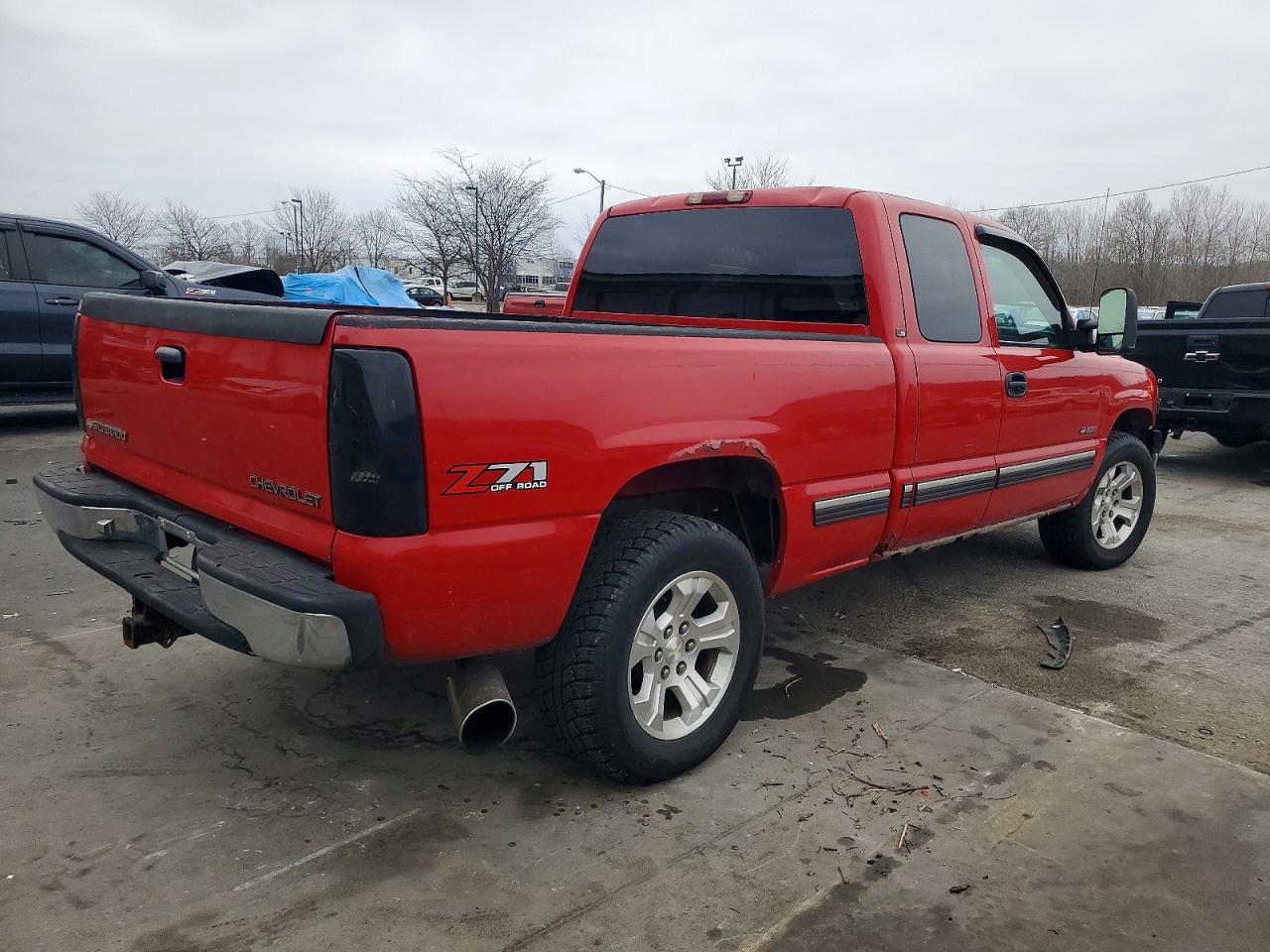 2002 CHEVROLET SILVERADO K1500 photo 3