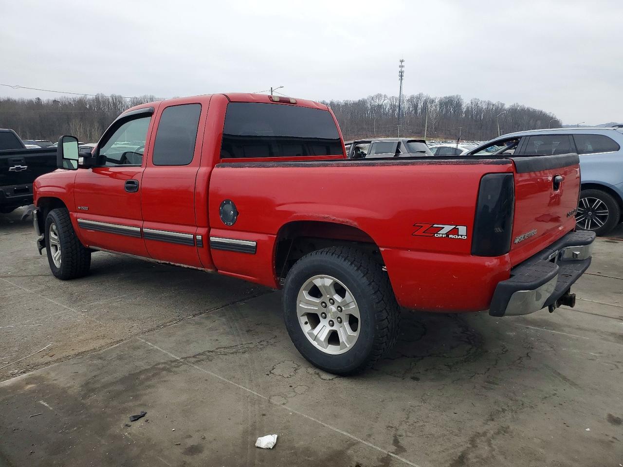 2002 CHEVROLET SILVERADO K1500 photo 2
