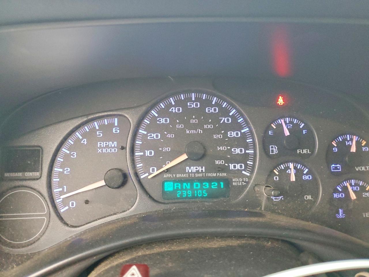 2002 CHEVROLET SILVERADO K1500 photo 9