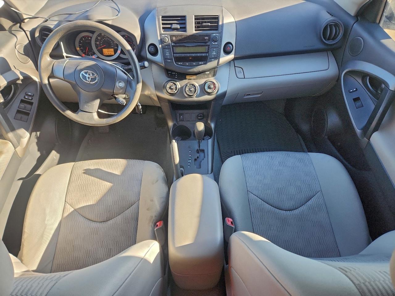 2009 TOYOTA RAV4 photo 8