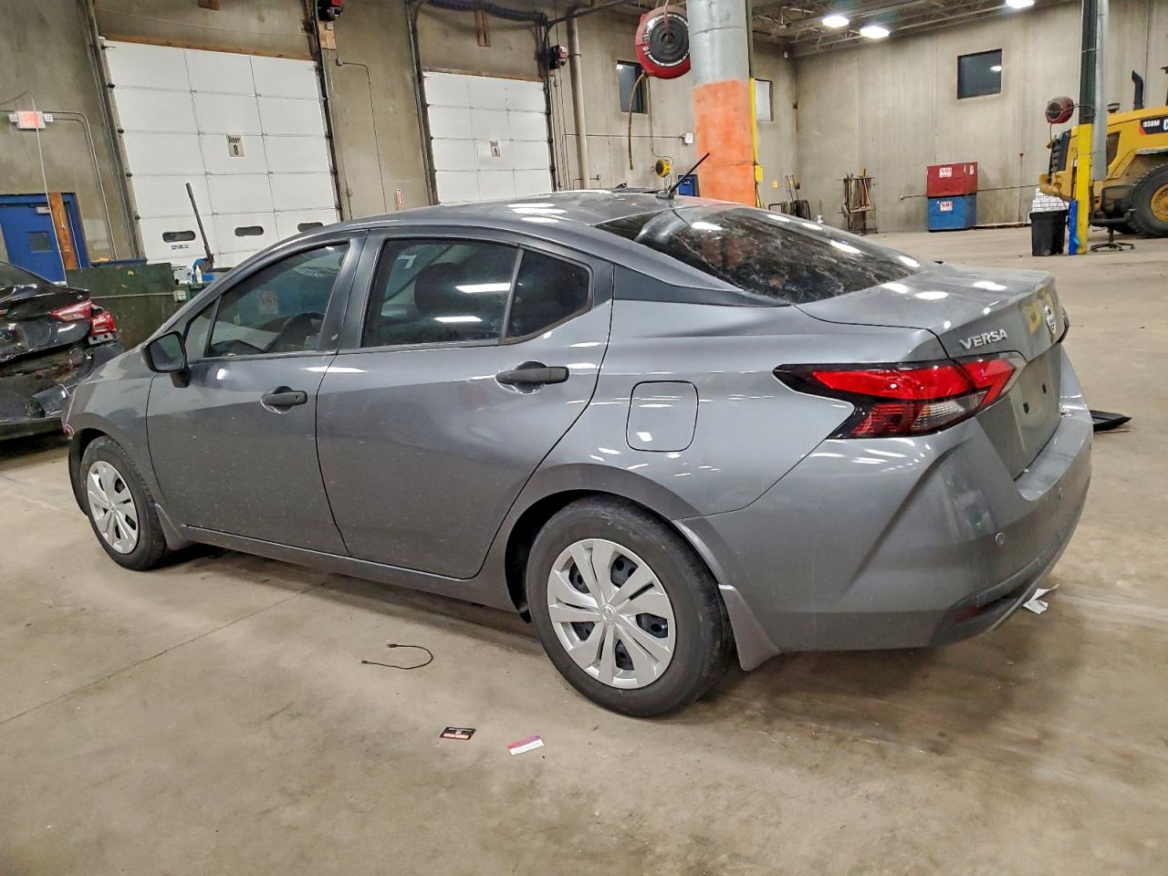 2020 NISSAN VERSA S photo 2