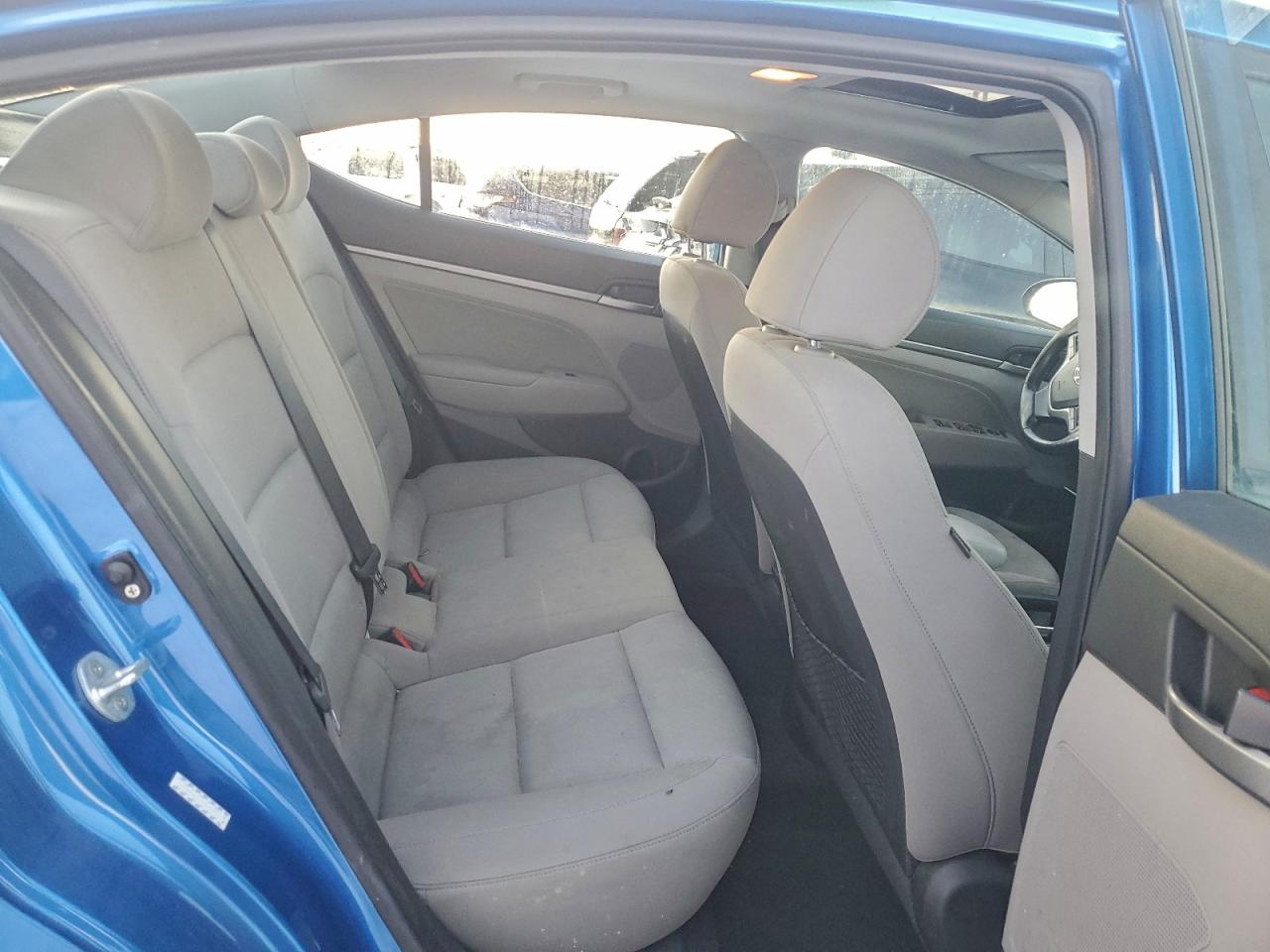 2018 HYUNDAI ELANTRA SEL photo 10