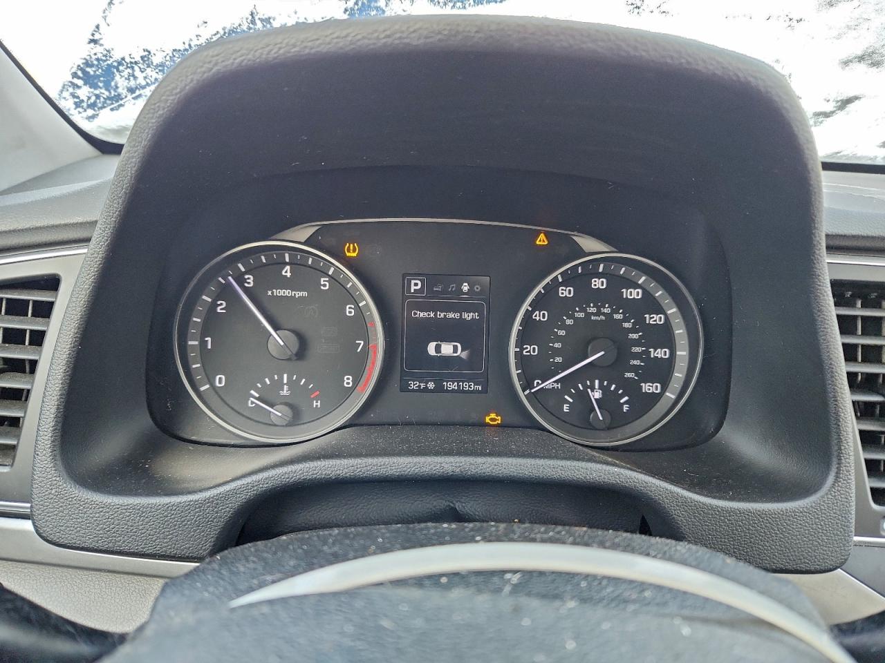 2018 HYUNDAI ELANTRA SEL photo 9